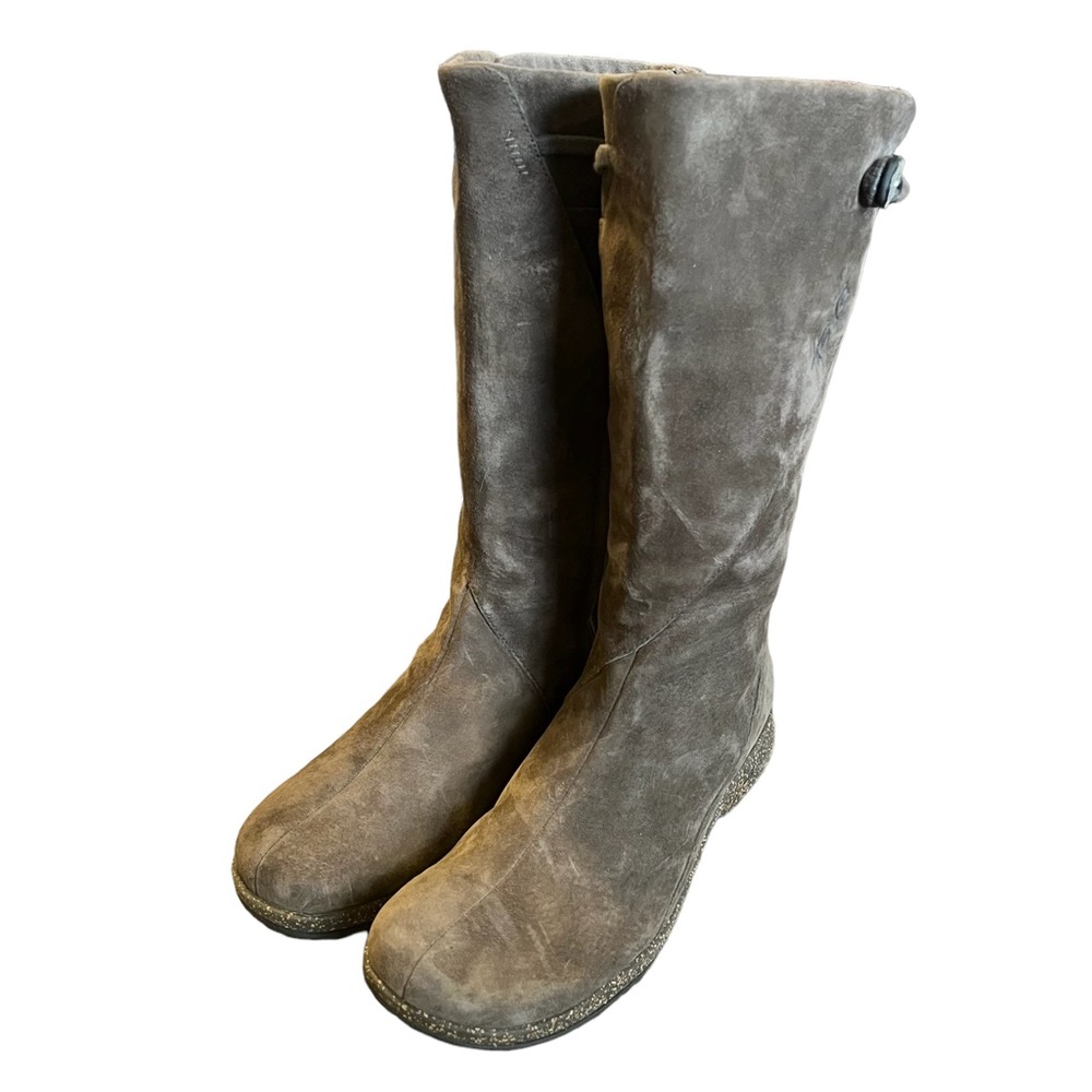 Teva Montecito Suede Boots - Size 10